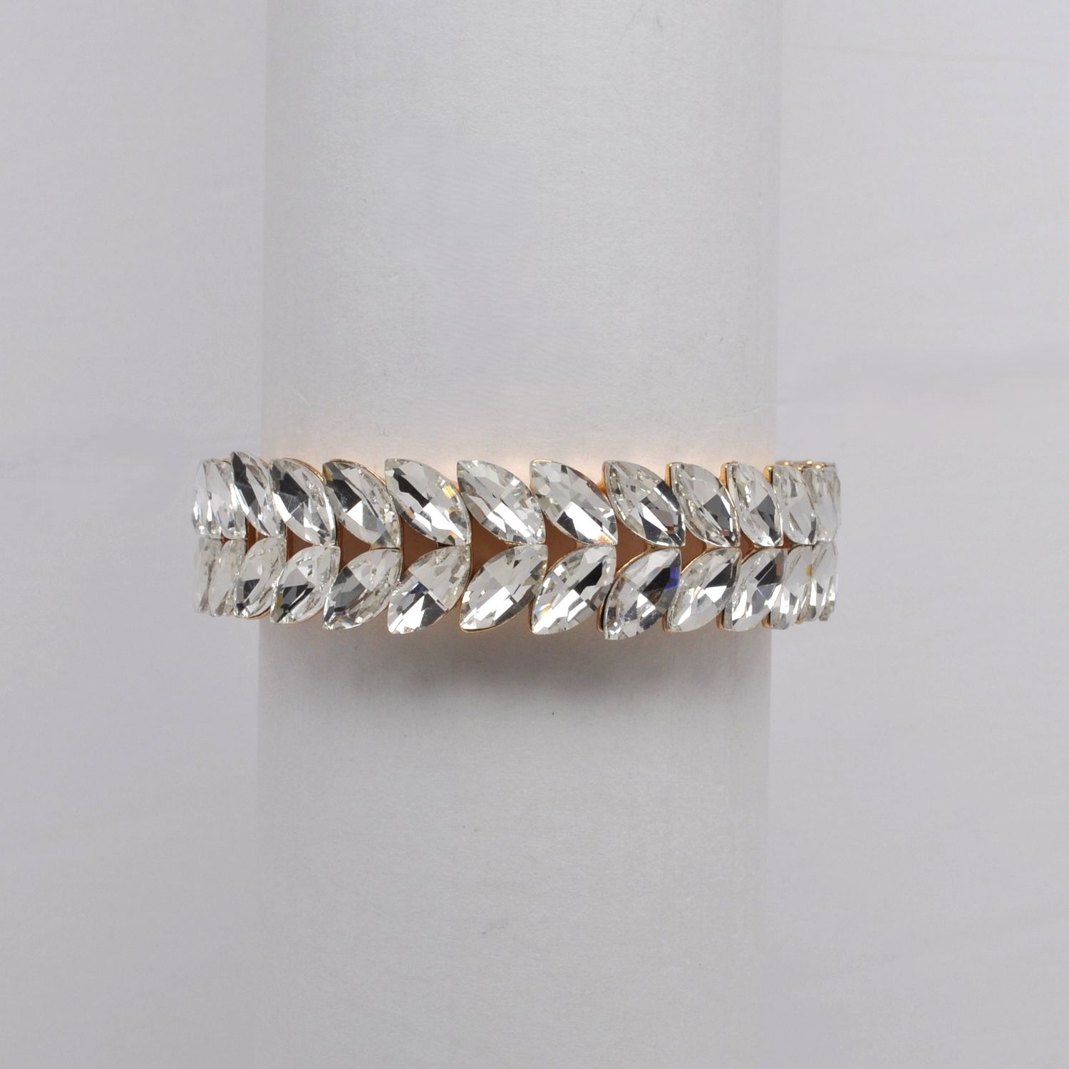 QQ3171B1G CLR/G STRETCH MED-SIZE LEAVES BRACELET