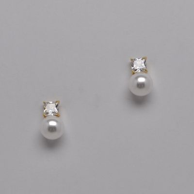 JM8644E40G1  CRY/S  CZ  SQUARE TOP W' PEARL ER