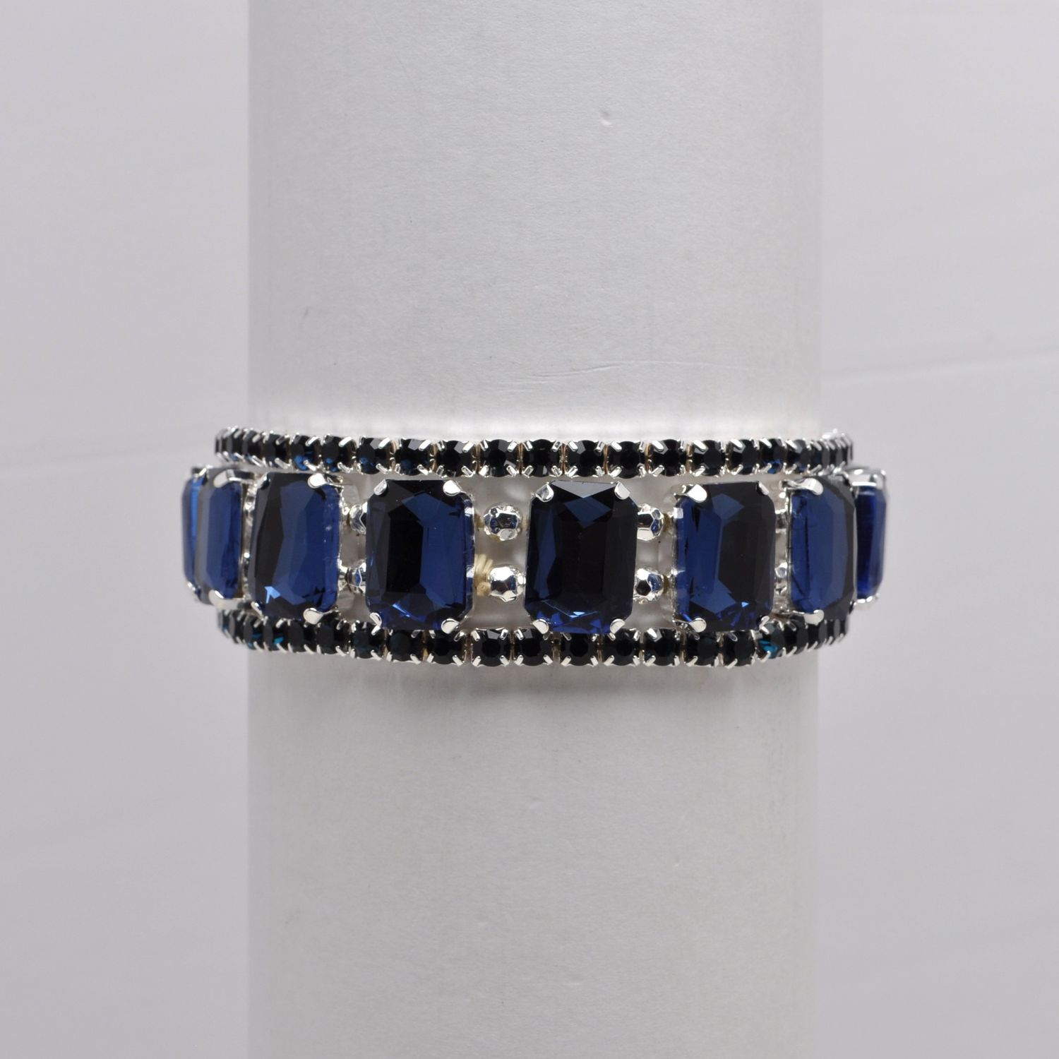 J84396B8S PKG OF 3 STRETCH BRAC