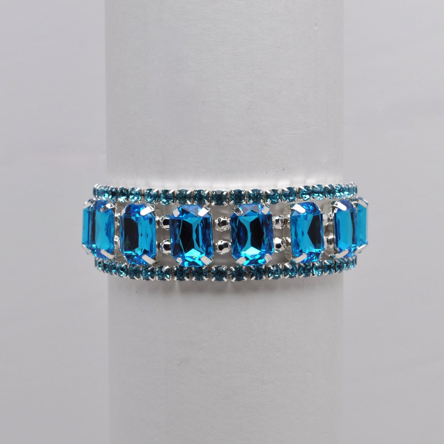 J84396B13S PKG OF 3 STRETCH BRAC