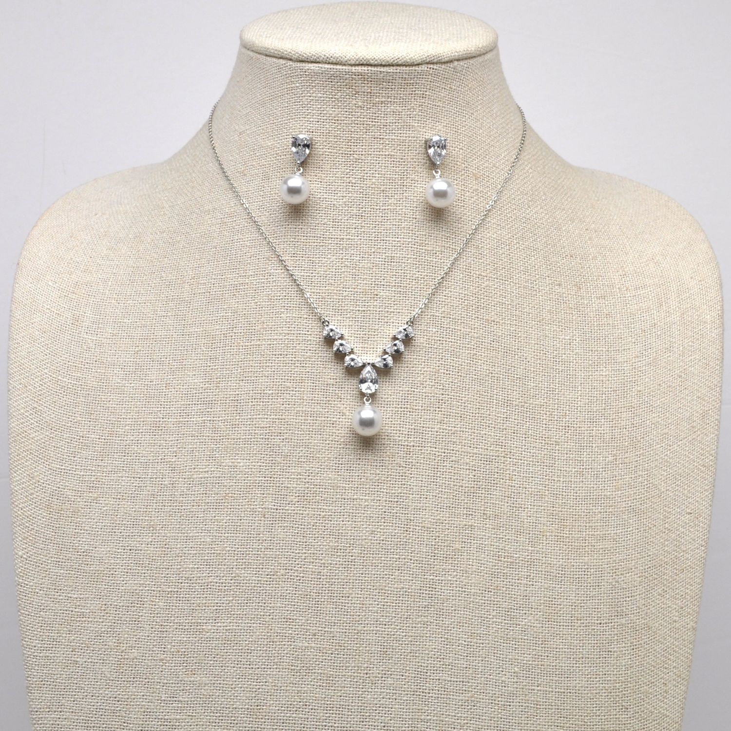 CN013506S39S1 CZ/S  CRYS PRL MULTI TEAR DRP SHP SET