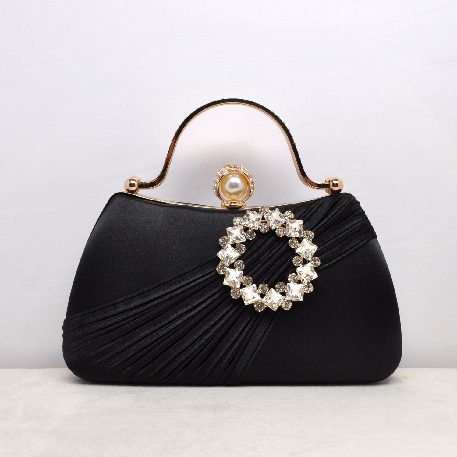 HF1035CBLK BLK QUILTD DESIGN W' CRY BROOCH PURSE