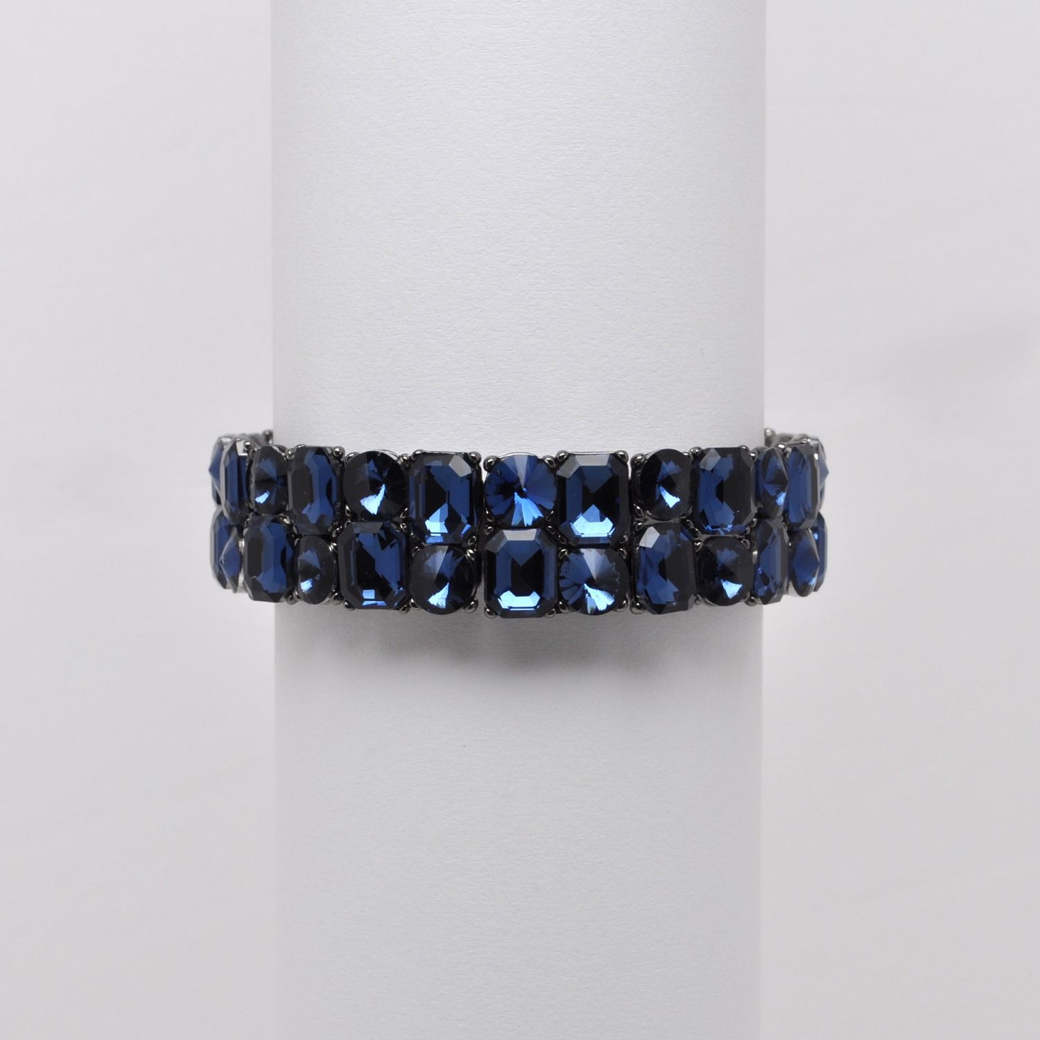 QQ3563B8H  NAVY/H  SM BLOCK RECT/RND STNS  BRCLT