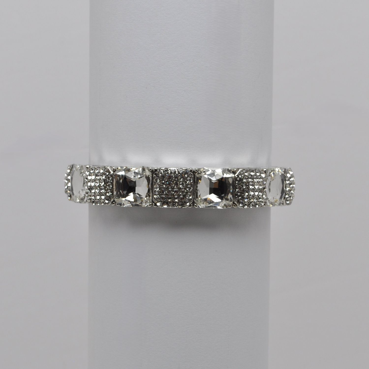 QQ4100B1S  CRYS/SIL  ALTERNATING SQUARE CRYS &amp; PAVE STN  BRCLT