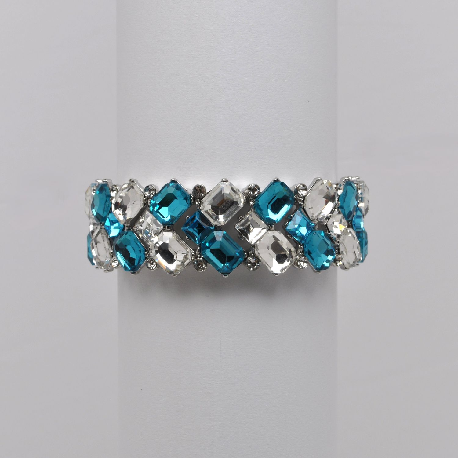 QQ3099B13S1 AQUA/CRY RECT CHECKER PATTRN STRCH BR
