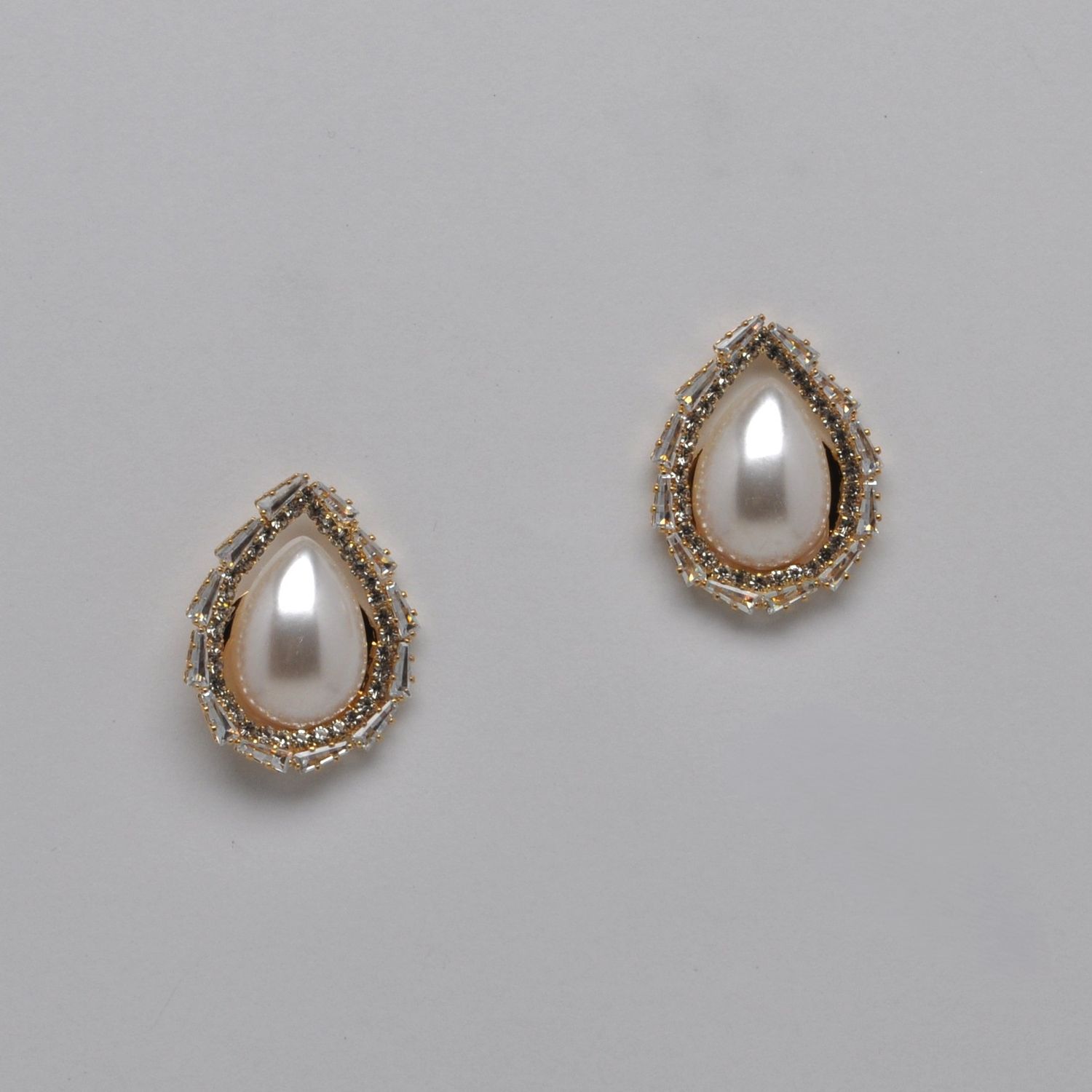 J28719E40 CZPRL/G POST OVAL TEARDRP BAGUET PRL EAR