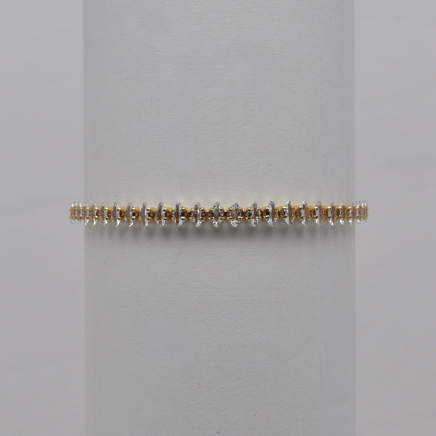 J84484B1G CZ/G MARQUISE SLIDE BOLO BRA