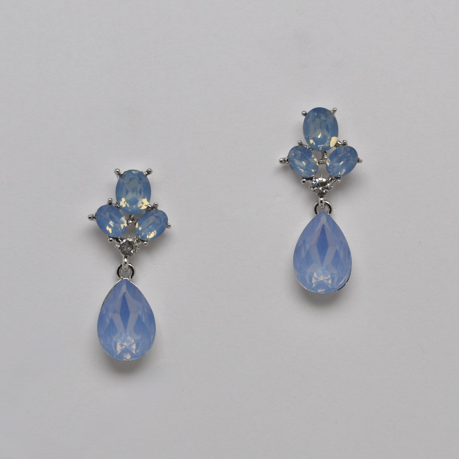 SI2507E87 BLU-OPAL/SIL 3 CLSTR TOP TEARDP BOTTM ER