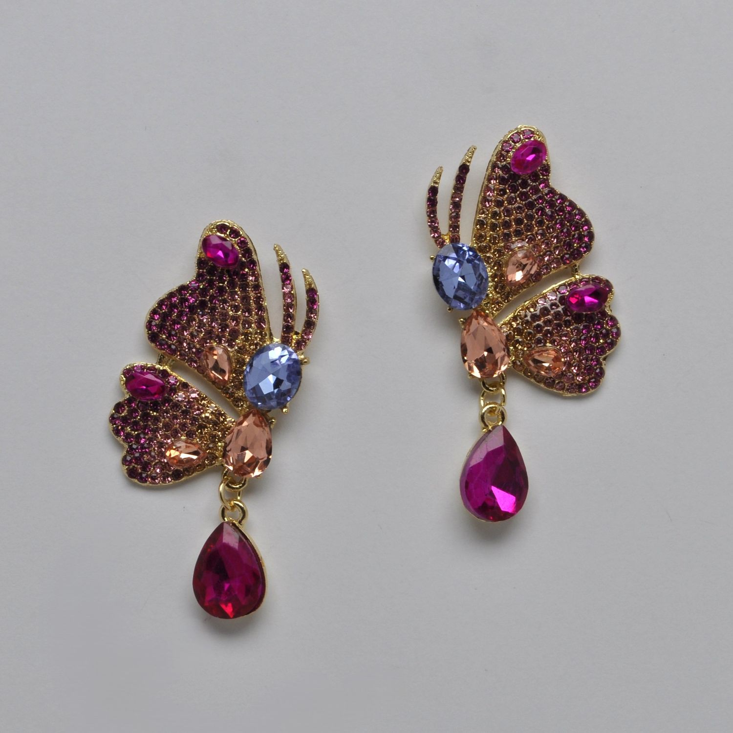 SI2513E27G  FUSCHI/G  BUTTERFLY W' BTTM TRDRP DNGL EAR