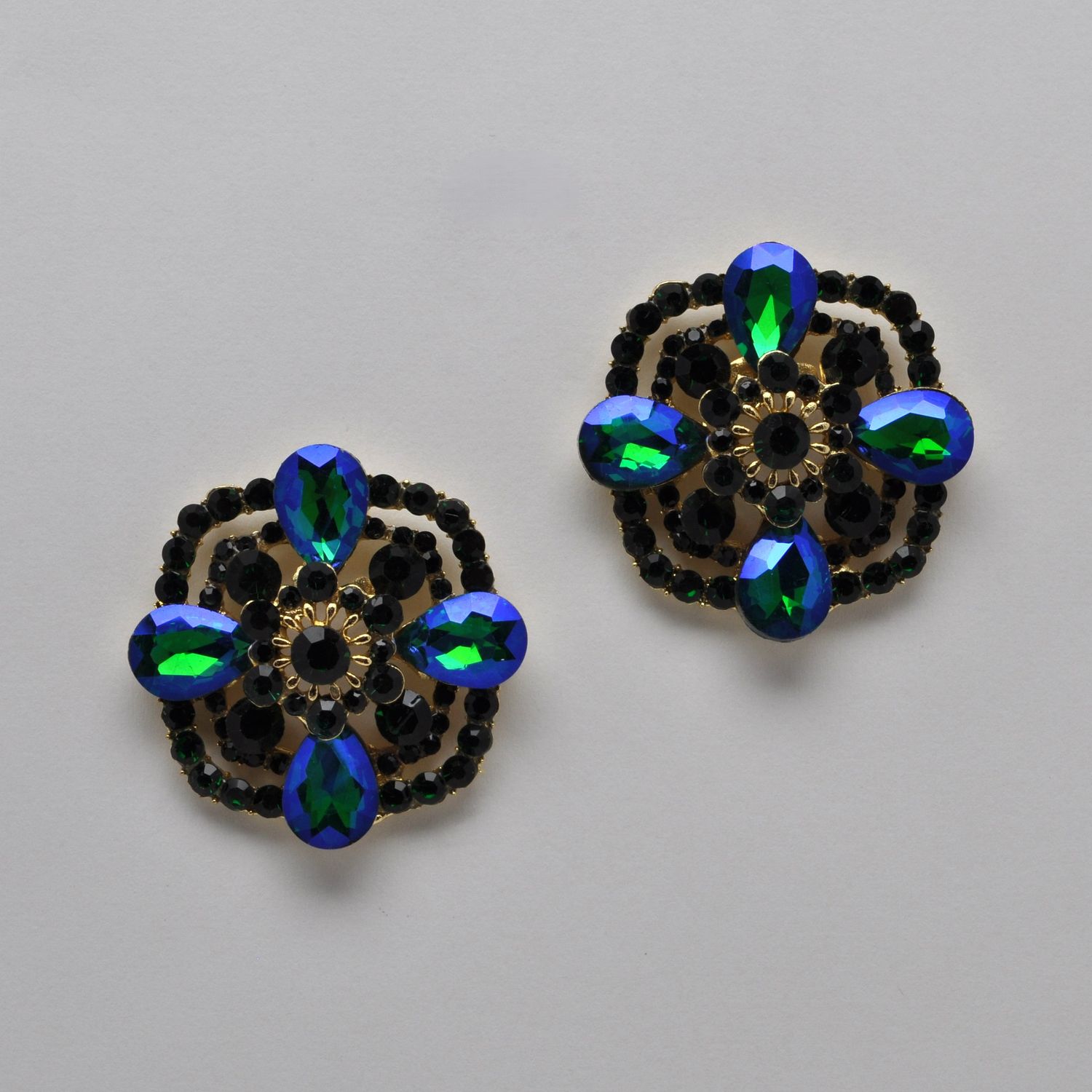SI2521E25G BL-ZIRCAB/G BUTTON SHAPE FLRW POST EAR
