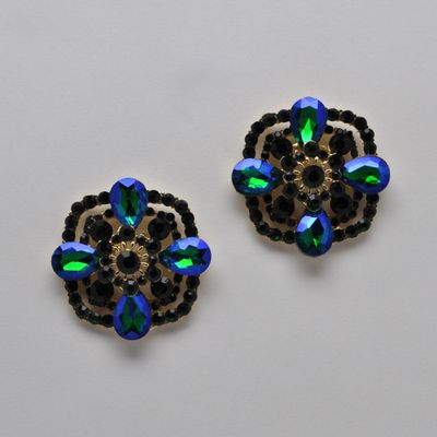SI2521E25G BL-ZIRCAB/G BUTTON SHAPE FLRW POST EAR