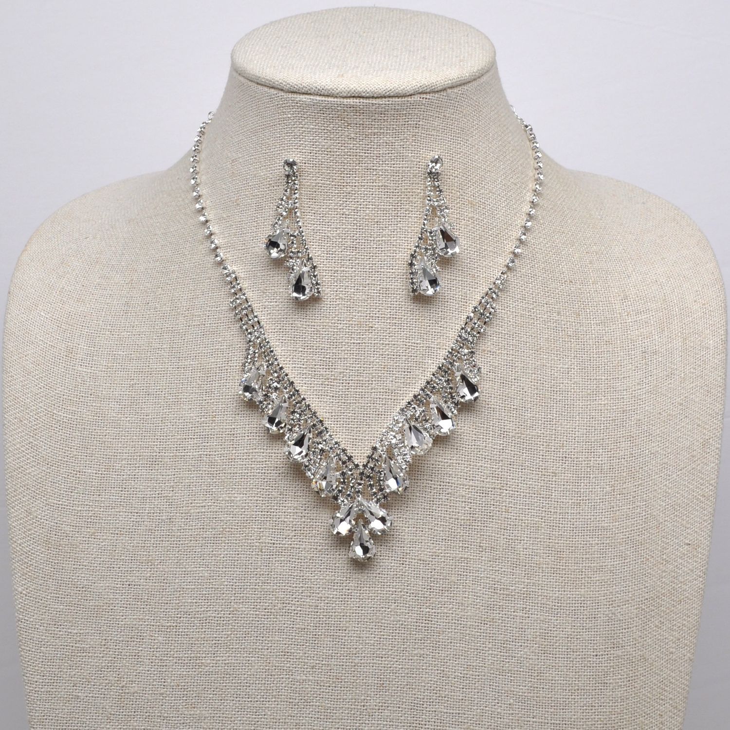 J18848S1S CLR/S TEARDROP CLUSTER 2PCS NCK SET