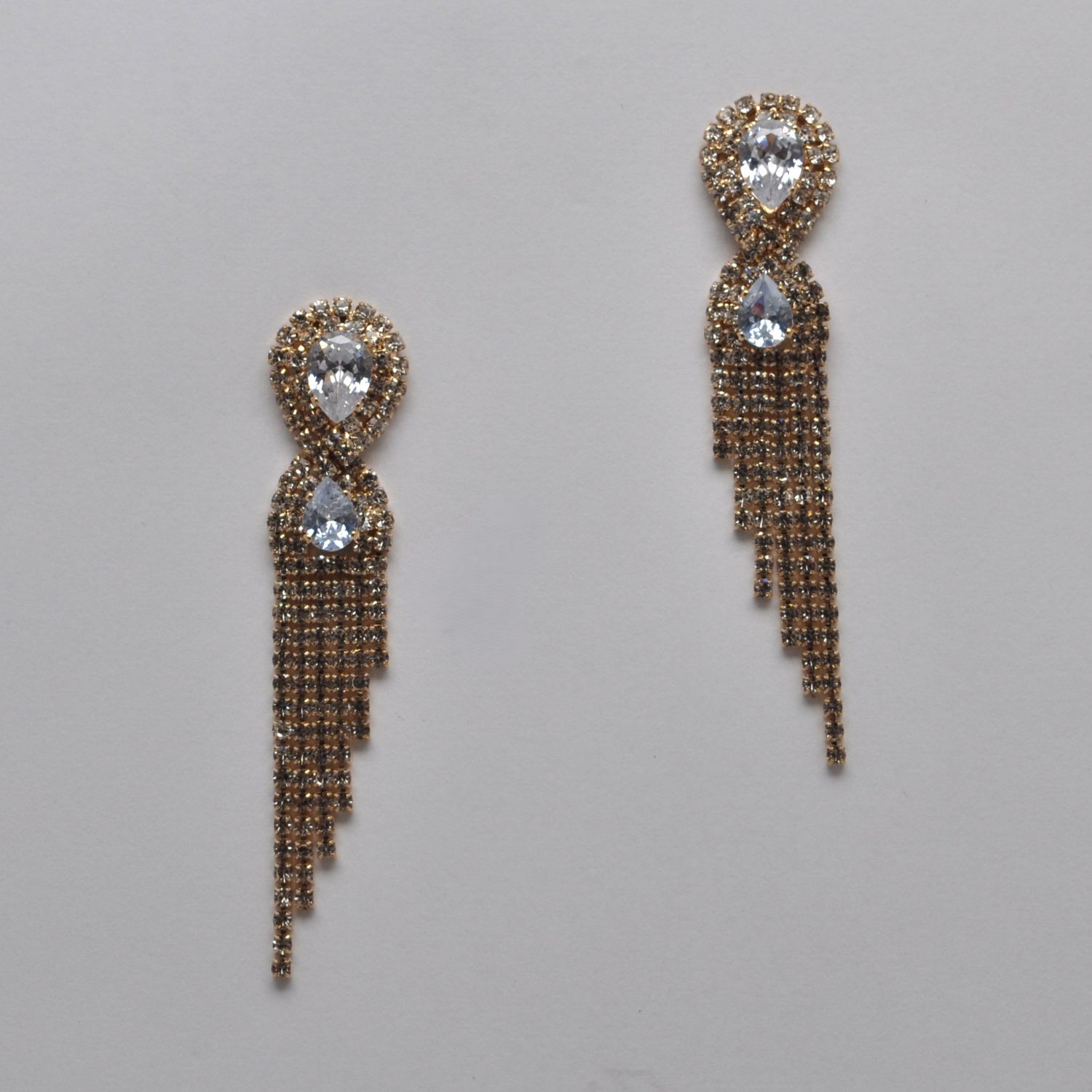 J29033E1G CZ CRY/G RHINESTONE TASSEL TEARDROP EARRING