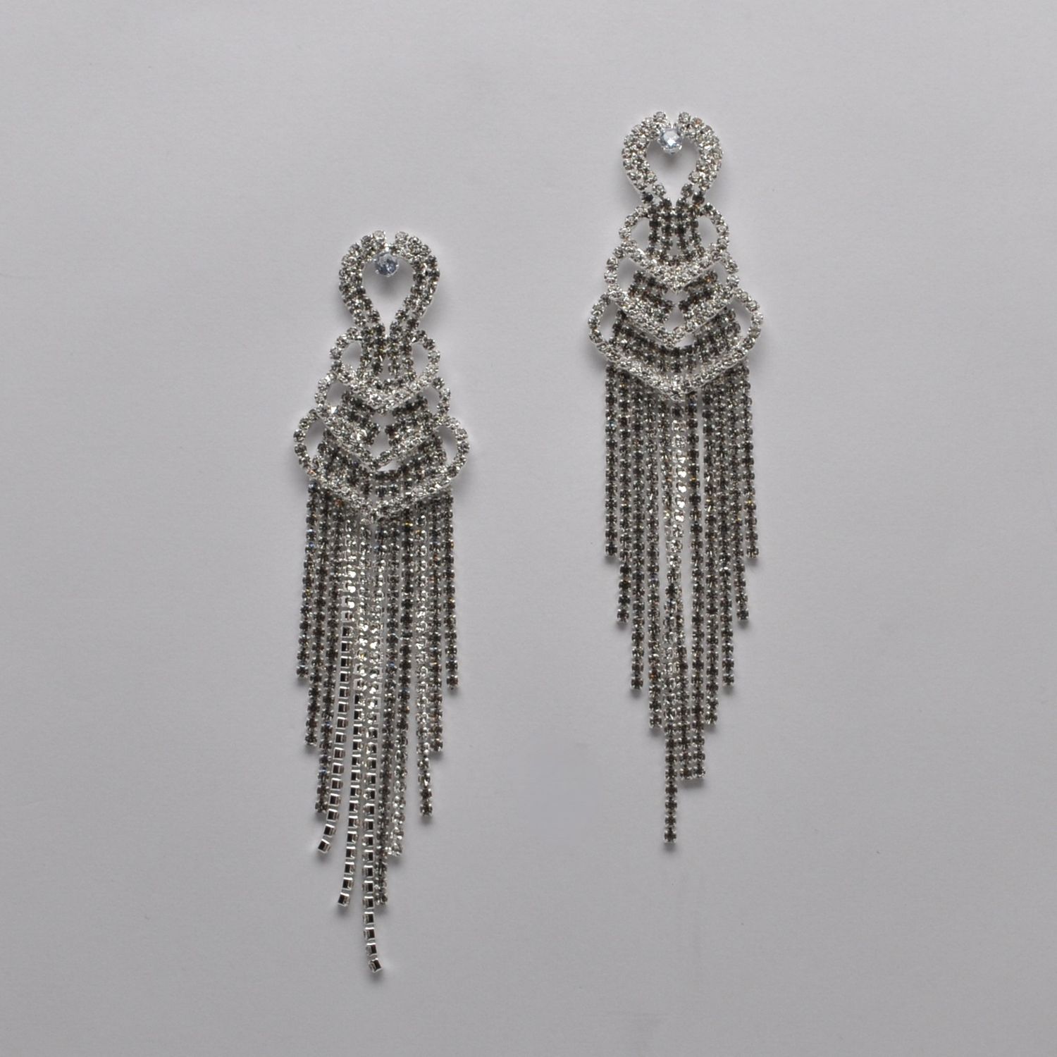 J29001E1S CRY/SIL RHINESTONE TASSEL DROP EARRING