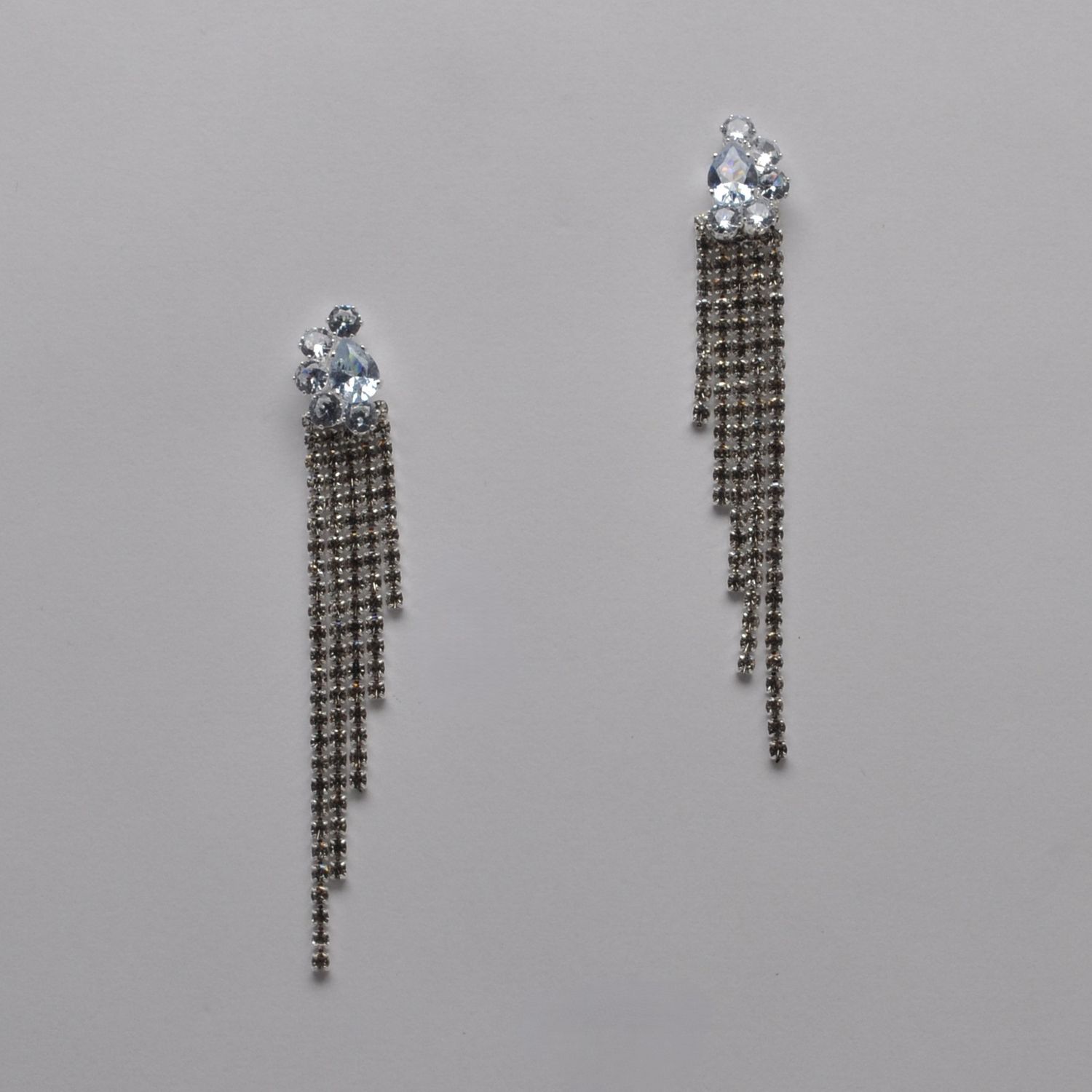 J29031E1S CZ CRY/S TASSEL DROP RHINESTONE EARRING