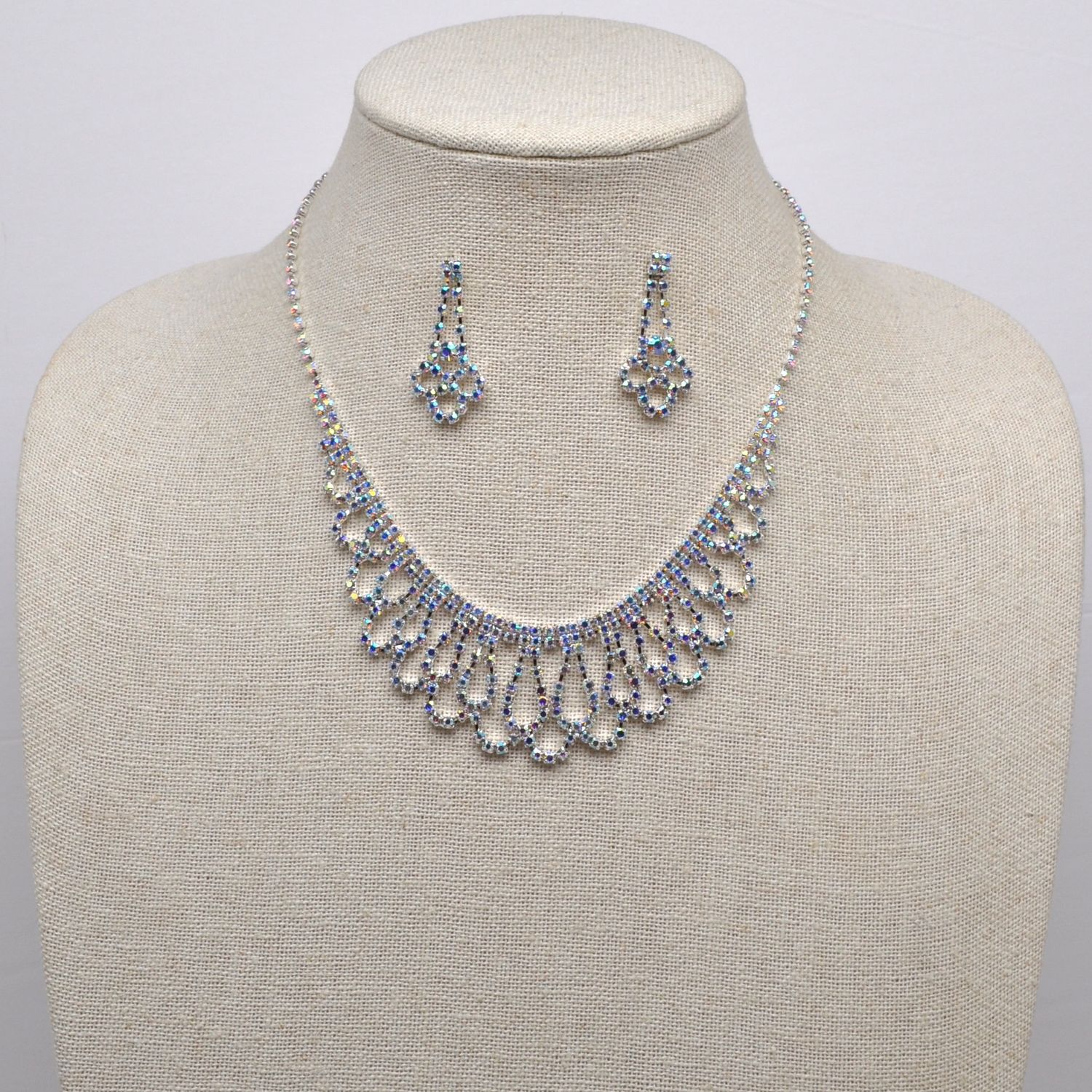 CJ2004S3S AB/S SMALL BIB SHAPE RND ST S