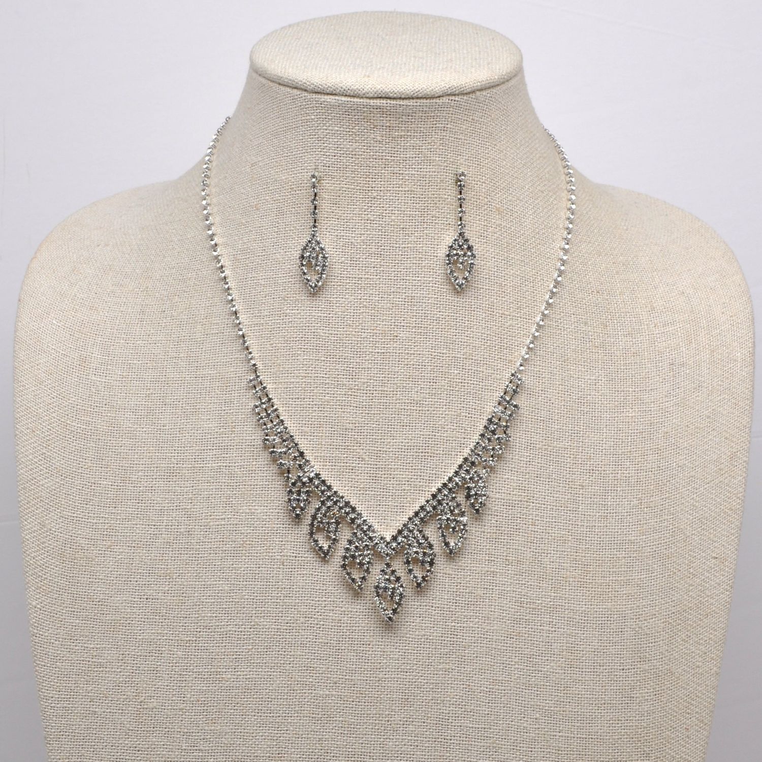 CJ2013S1S CLR/S CRY NECK W' MARQUISE POINT DROPS SET