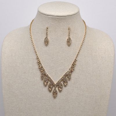 CJ2013S1G CLR/G CRY NECK W' MARQUISE POINT DROPS SET