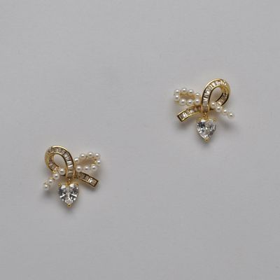 LB09259E40G PRL/CZ/G  RIBBON &amp; BOW COMBO HART DNGL EARR