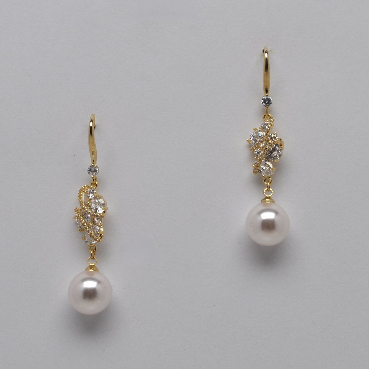 JE151008E40G CZ PRL/G FISH HOOK DNGLE W' 4 CRY TOP EAR