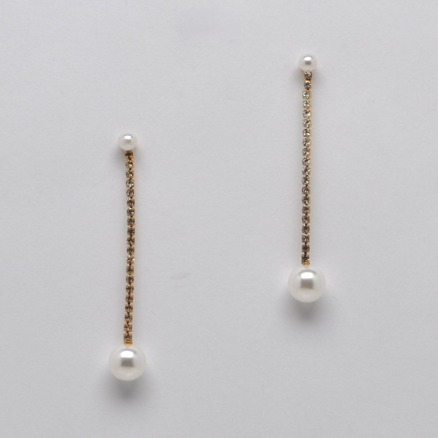 J25433E40G  CRYS/GLD RHINESTONE DROP W' PRL EAR