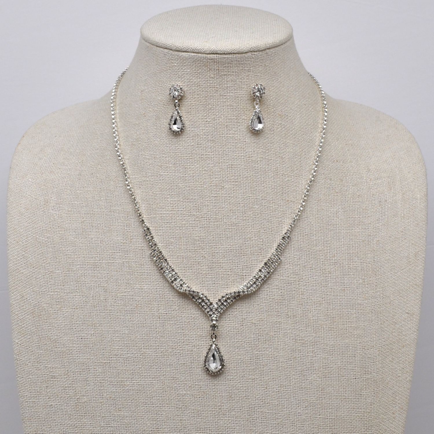 J49983S1S CRY/SIL SWIRL V TRDROP NECKLACE SET