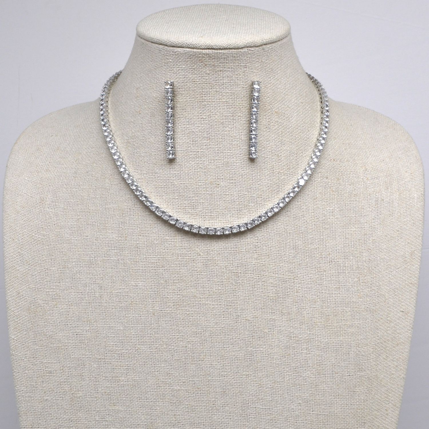 CN004517S1S CZ CL/S  3MM ALL AROUND TENNIS NECK SET