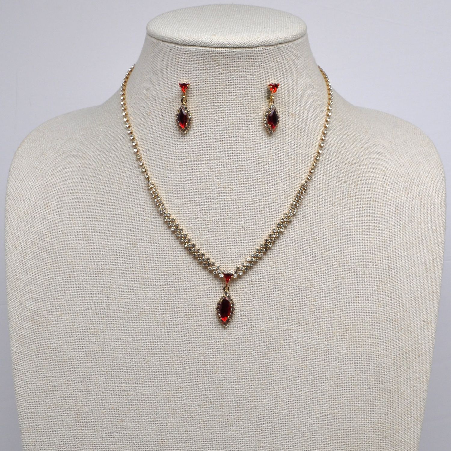 J49305S10G1 CZ/GLD SIAM/GD MRQUSE DRP CHAIN DESIGN NK ST