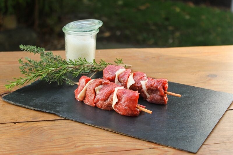 Brochettes marinées - 22,95€/kg Brochettes marinées - 22,95€/kg