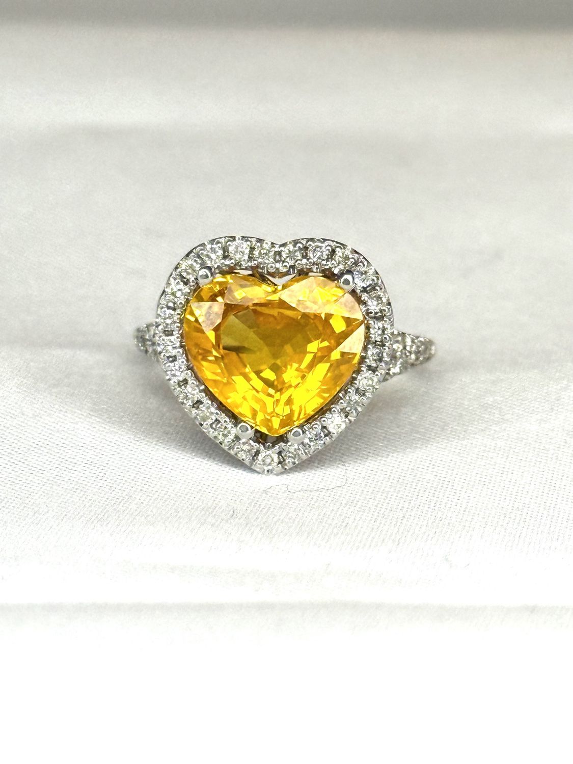 14kw 7.62ct Yellow Heart Sapphire and Dia Ring
