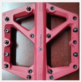 PEDAL RODA FLAT STAMP 1 NYLON ROJO