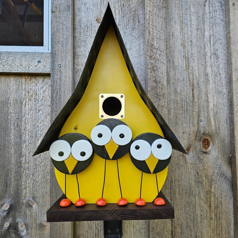 3 crow birdhouse
