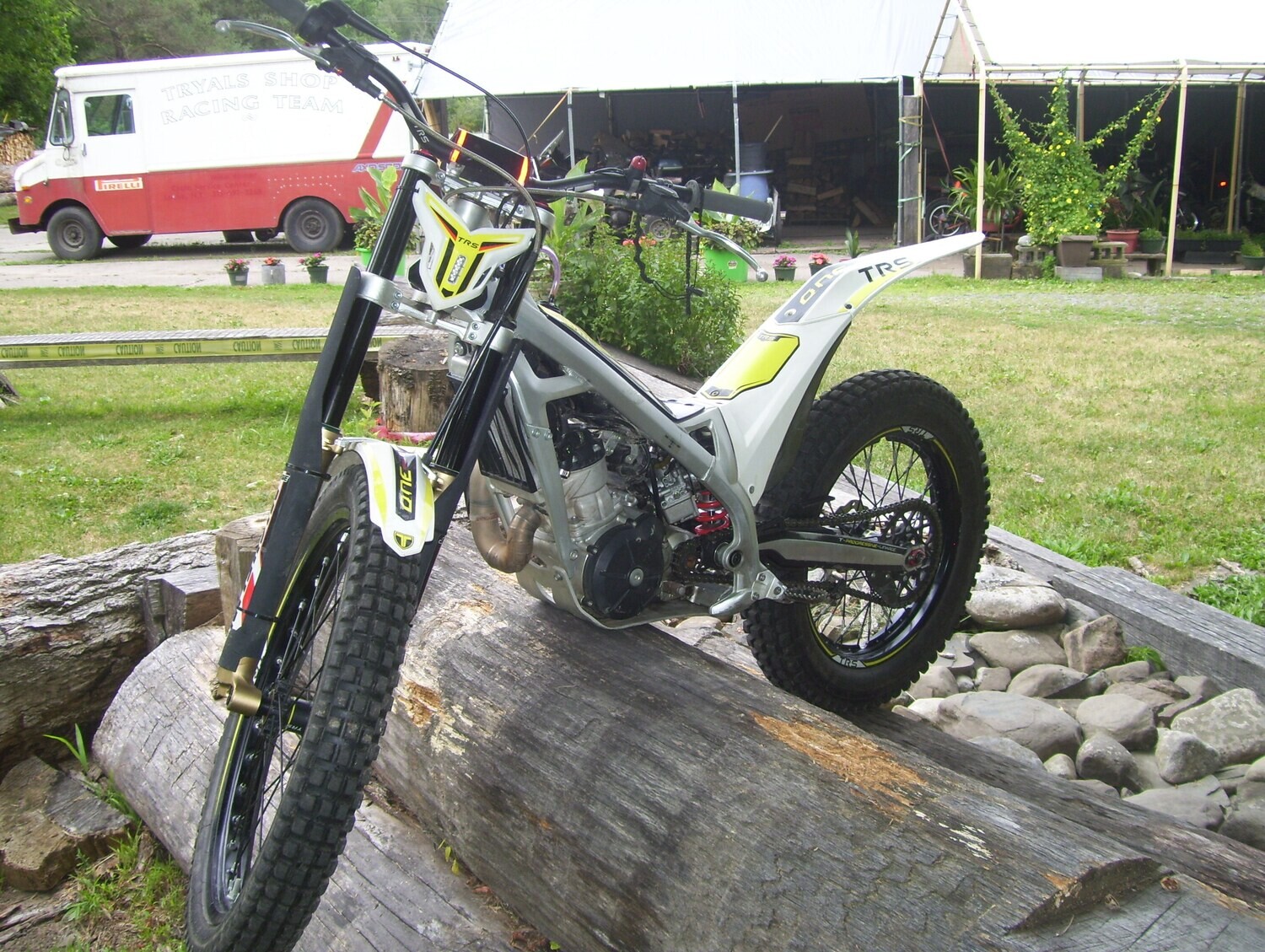 Trs One 300 16