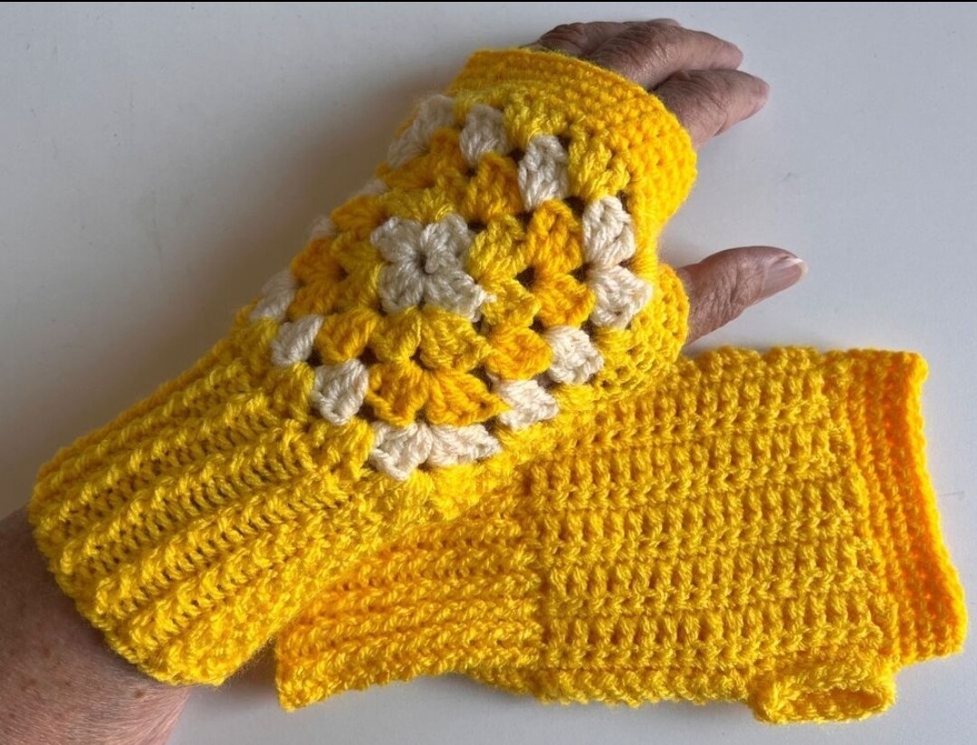 Pulswärmer mit Daumenloch