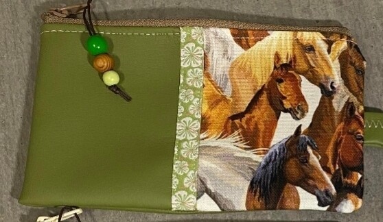 Täschli mit Pferden