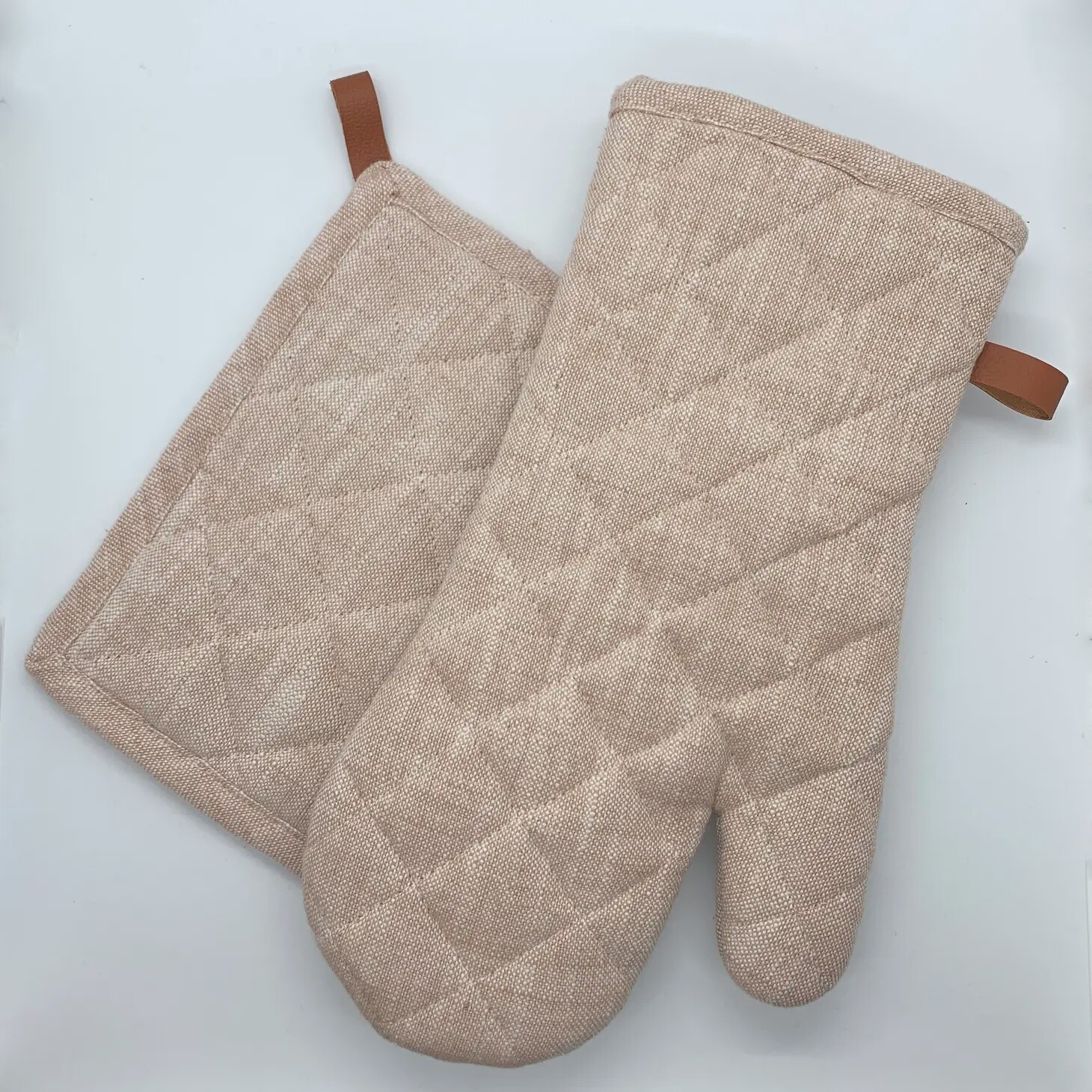 Pink Oven Mitt &amp; Pot Holder Set