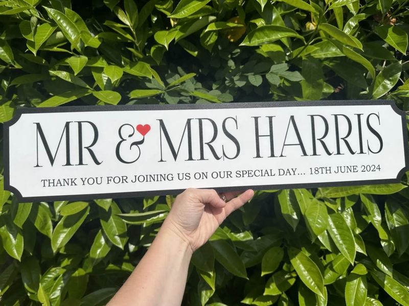 Mr &amp; Mrs Sign
