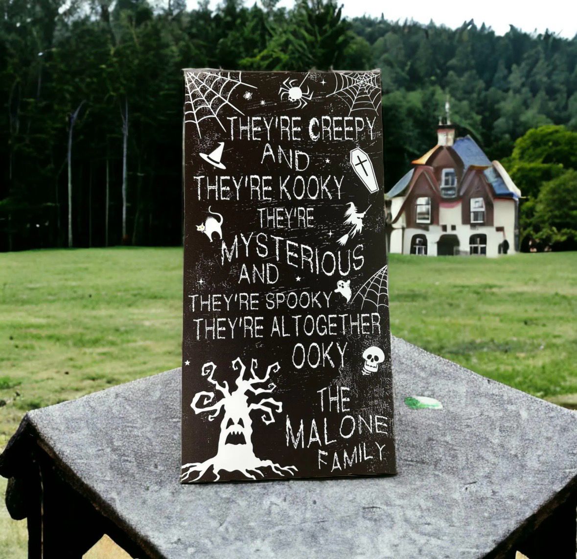 Creepy Family Halloween Sign