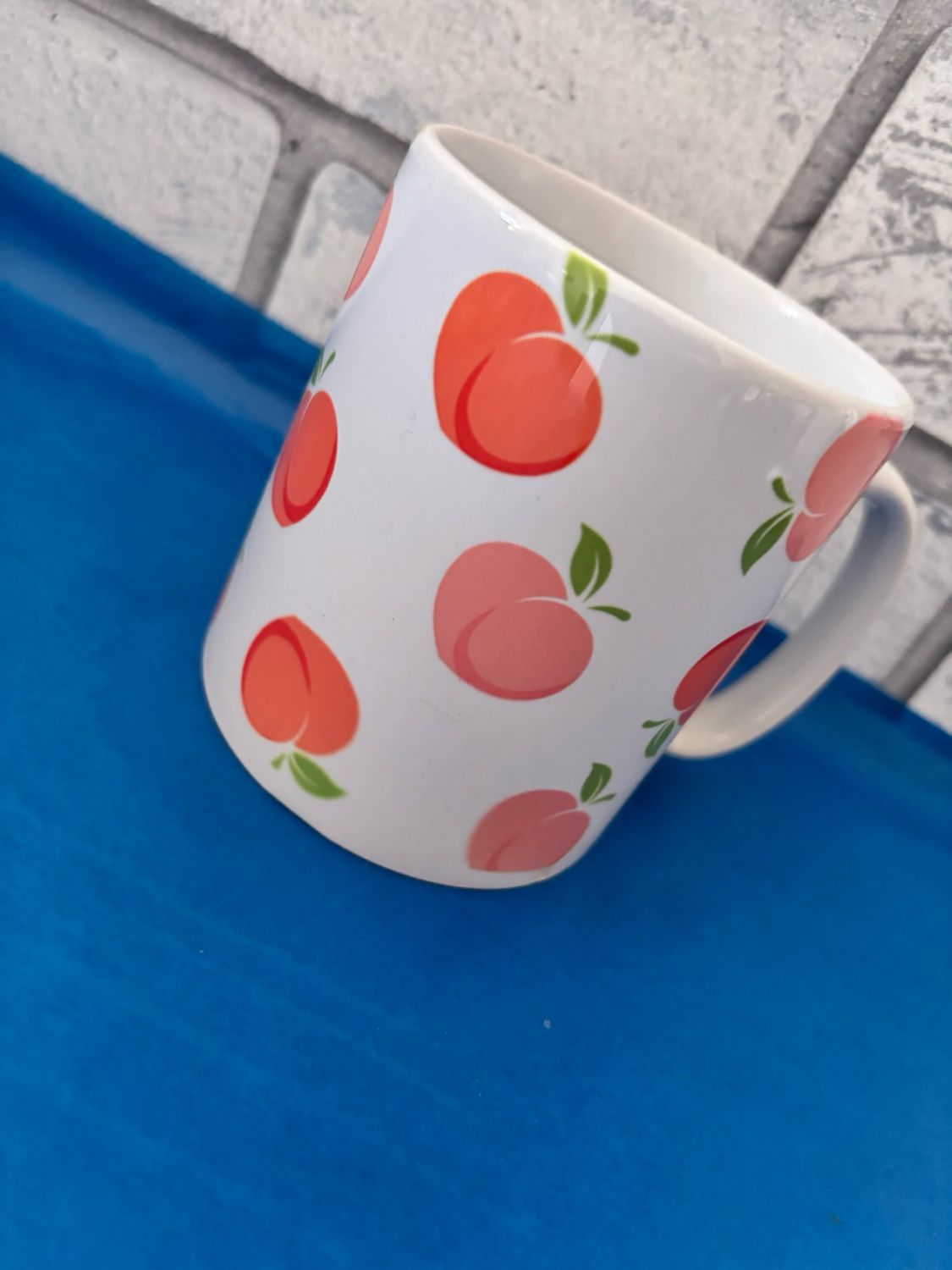 Peaches Mug