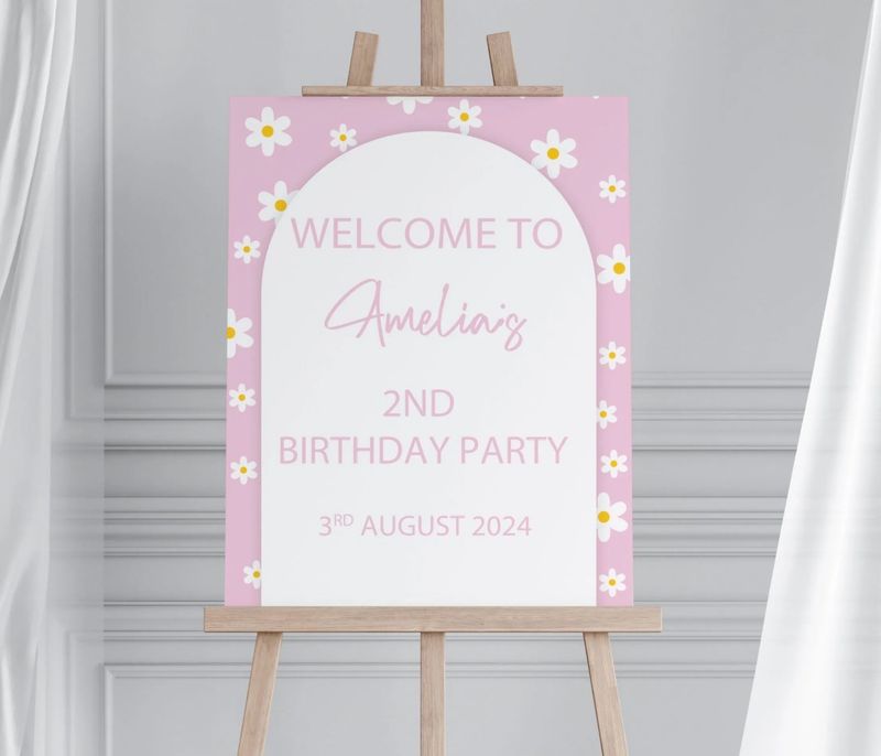 Daisy Birthday Board
