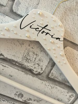 Pearl Bridal Wedding Hanger