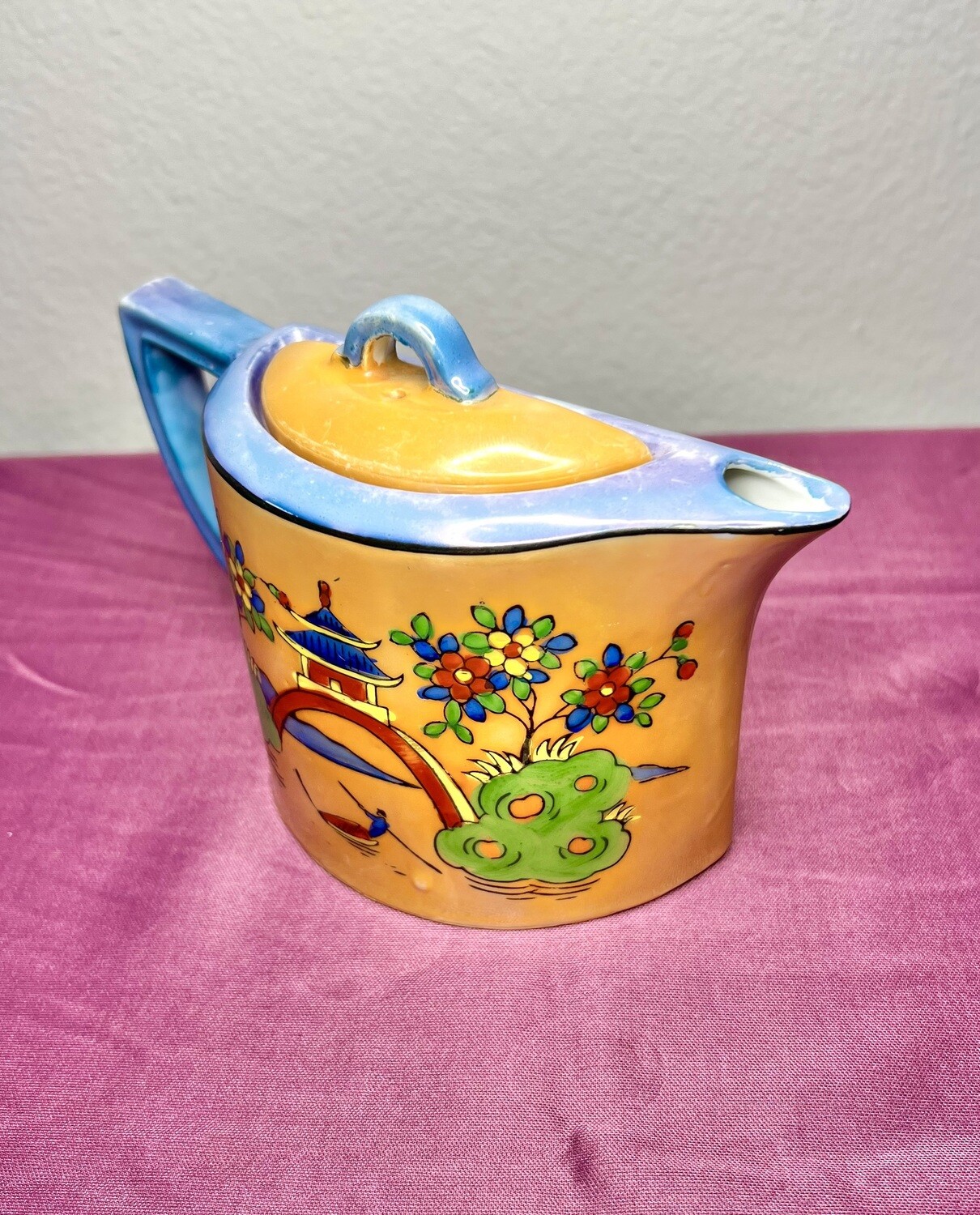 Takito Co. Wall Pocket Luster Teapot