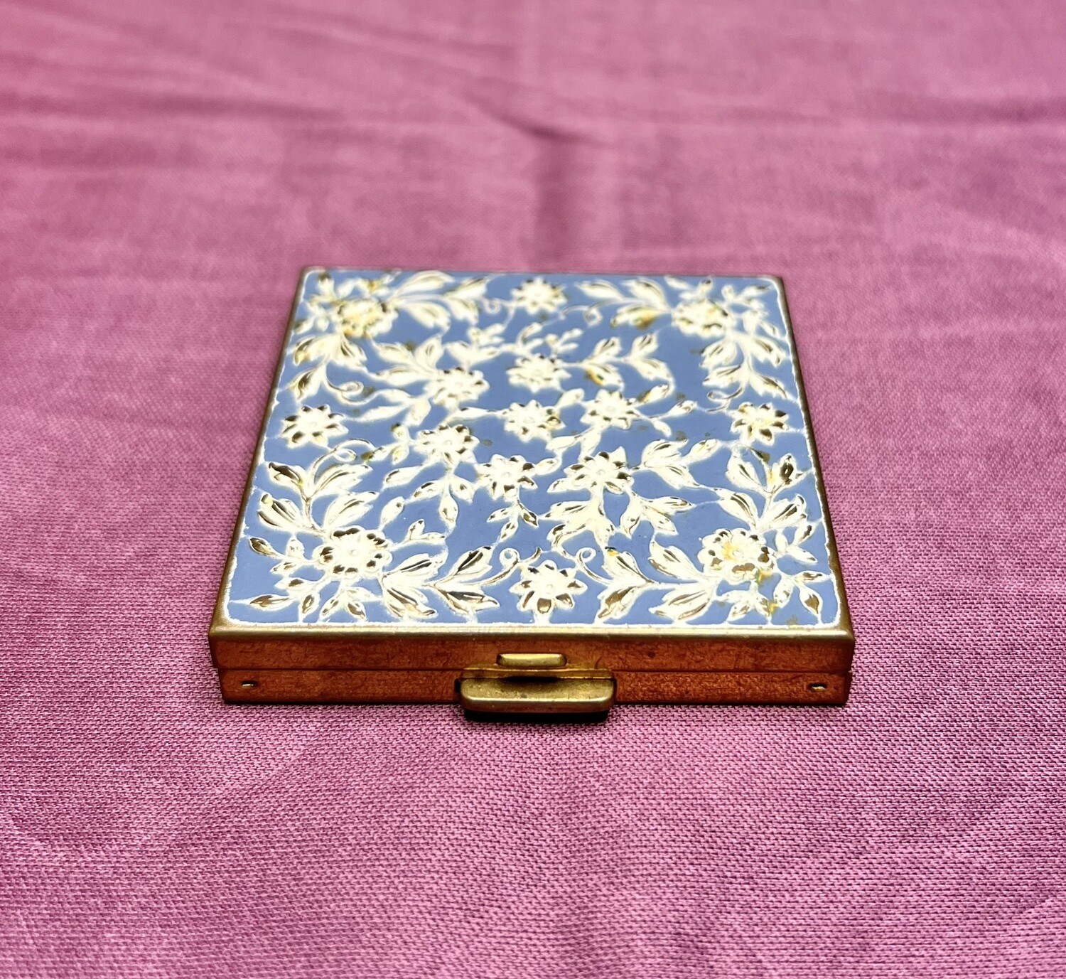 Vintage Volupte Powder Compact