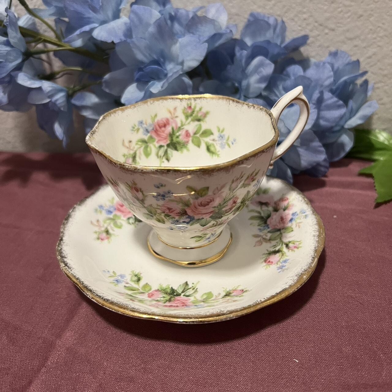 Vintage Royal Albert Teacup &amp; Saucer