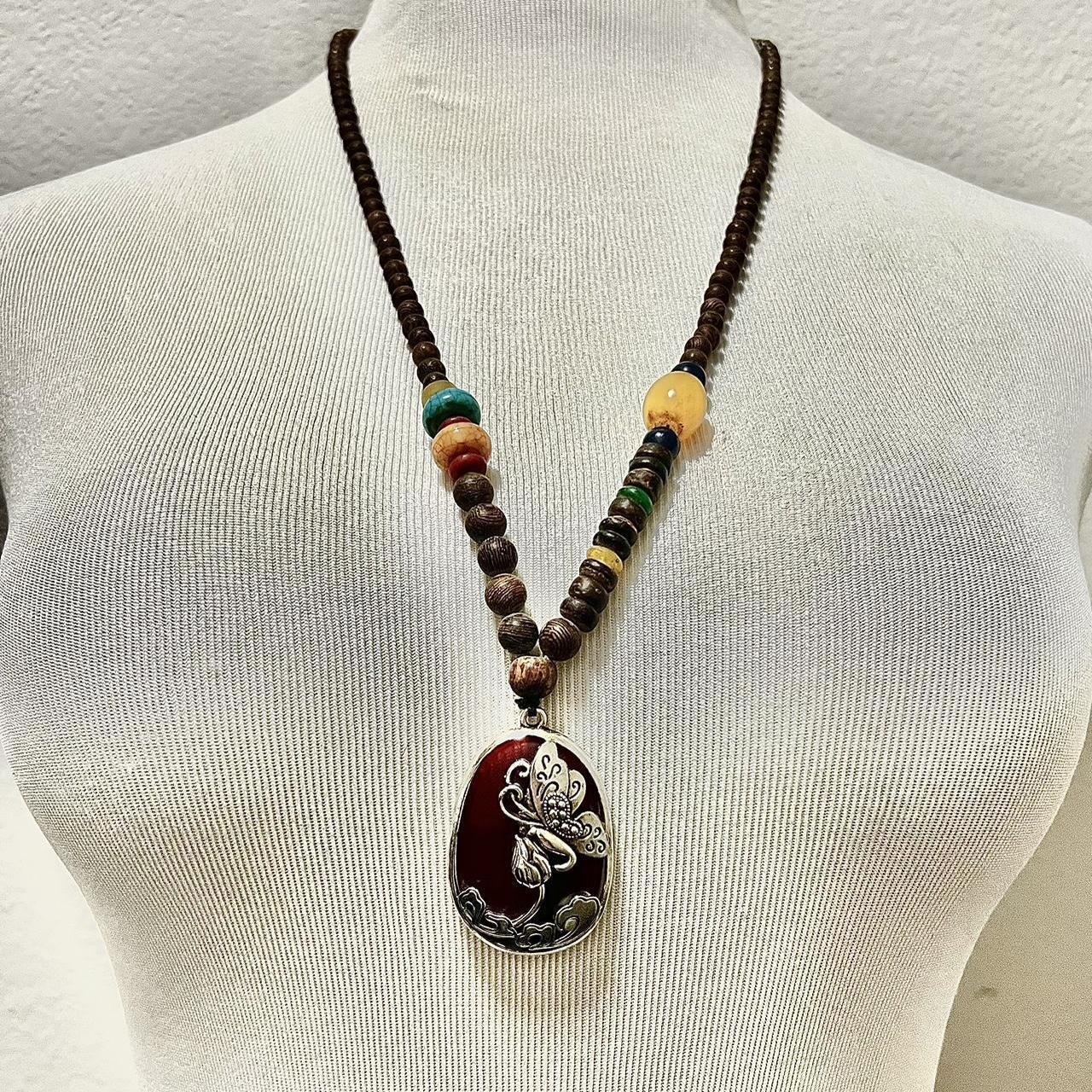 Ethnic Nepalese Resin Pendant Necklace