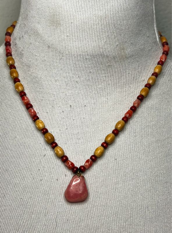 Carnelian &amp; Rose Quartz : Gemstone Pendent Necklace