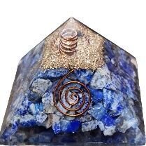 Pirámide Orgonita. Varios minerales disponibles.