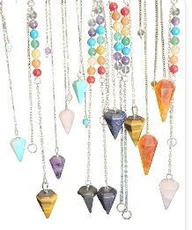 Péndulo chakras, varios minerales.