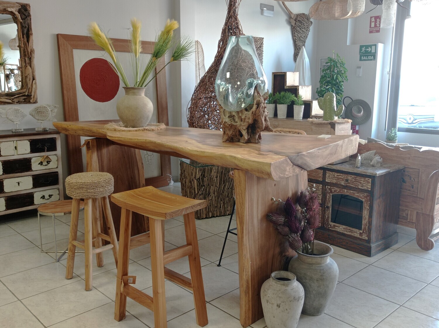 Mesa alta bar Suar
