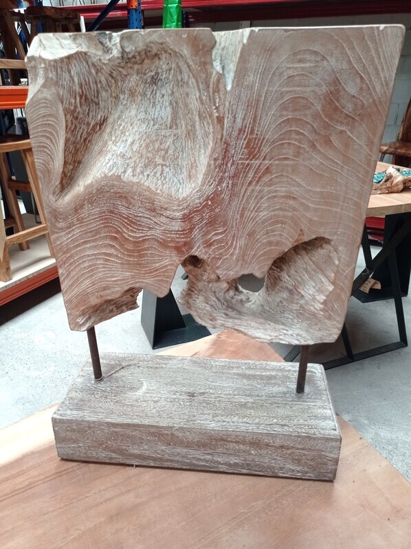 Escultura madera natural